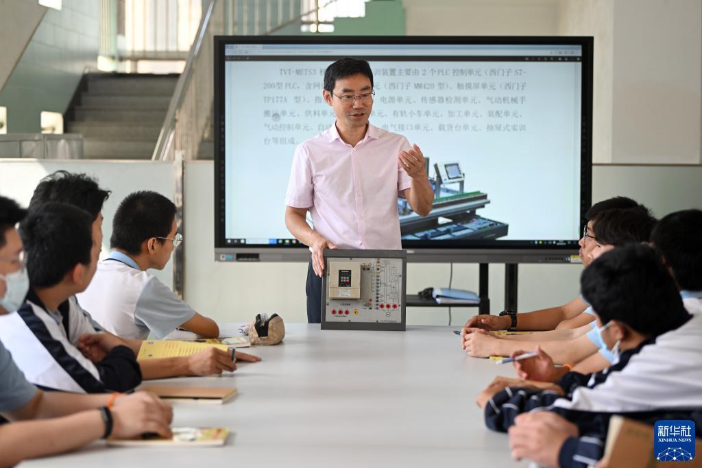 vg棋牌娱乐